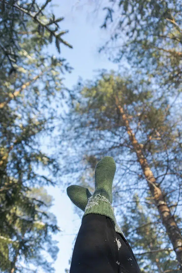Laaja ja luonnon inspiroima varivalikoima villasukkia